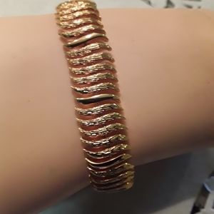 Vintage FO goldtone braclet